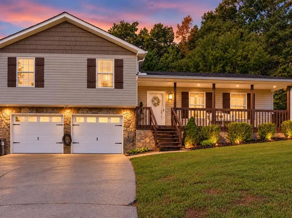 1362 Dustin Dr, Dalton, GA 30720
