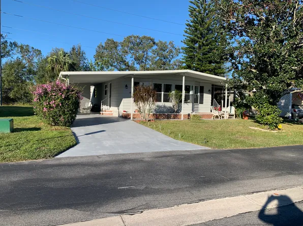 5817 Camelot Dr N, Sarasota, FL 34233