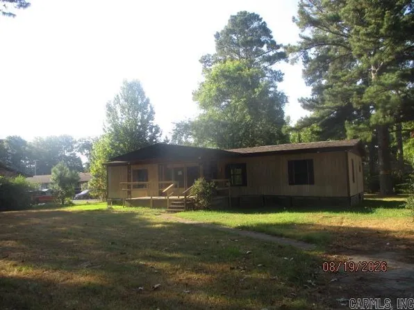 1609 Ivy Dr, Jacksonville, AR 72076