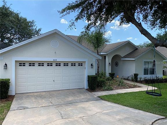 2nd image of 669 Winding Lake Dr