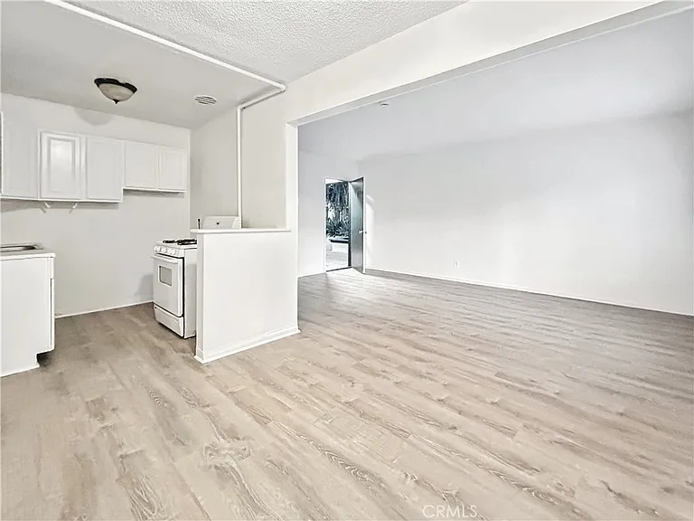 1109 S Minnie St #1109 — Photo 10