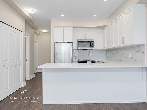 5th image of 9983 Barnston Dr E #205