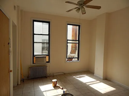 Rented by Capri Jet Realty Corp | media 3