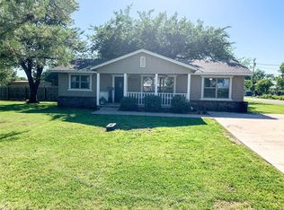 315 E Pine St, Oologah, OK 74053