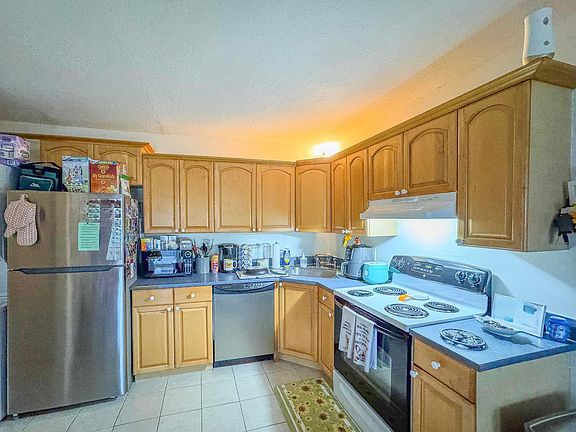 3rd image of 1108 Green Pine Boulevard #E2