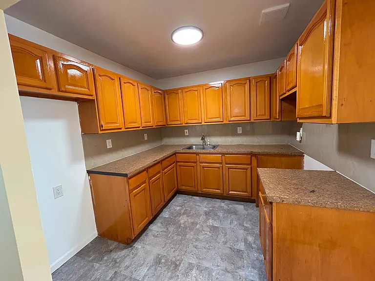 1287 Union Ave #3 — Photo 6