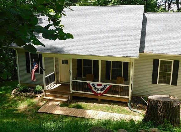 2nd image of 987 Wilderness Road