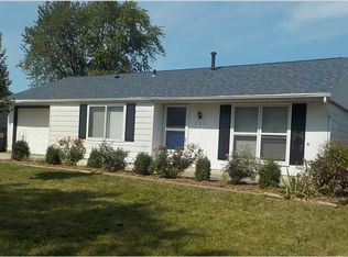 525 Grapevine Ln, Fort Wayne, IN 46825