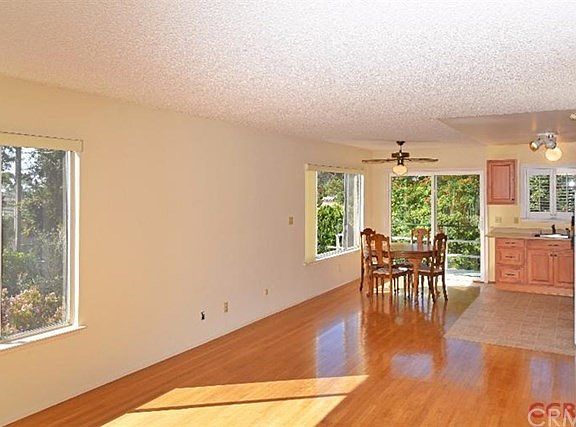 4th image of 315 Arbutus Ave