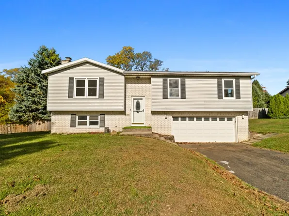 6428 Hearthstone Ln, Erie, PA 16505