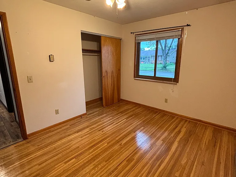 326 Pepperton Dr — Photo 14