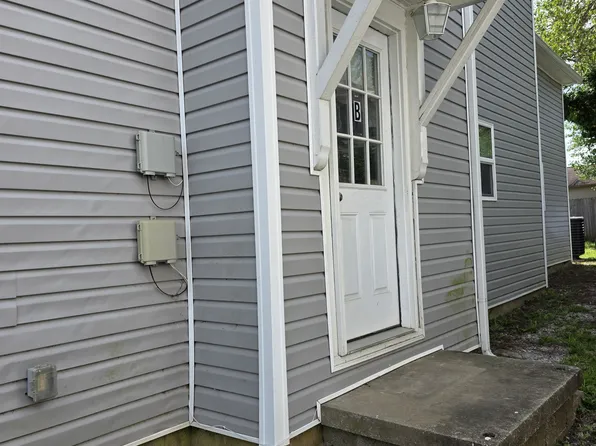 146 W Lexington Ave #B, Winchester, KY 40391