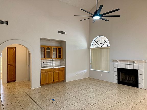 2nd image of 10236 S Del Rico