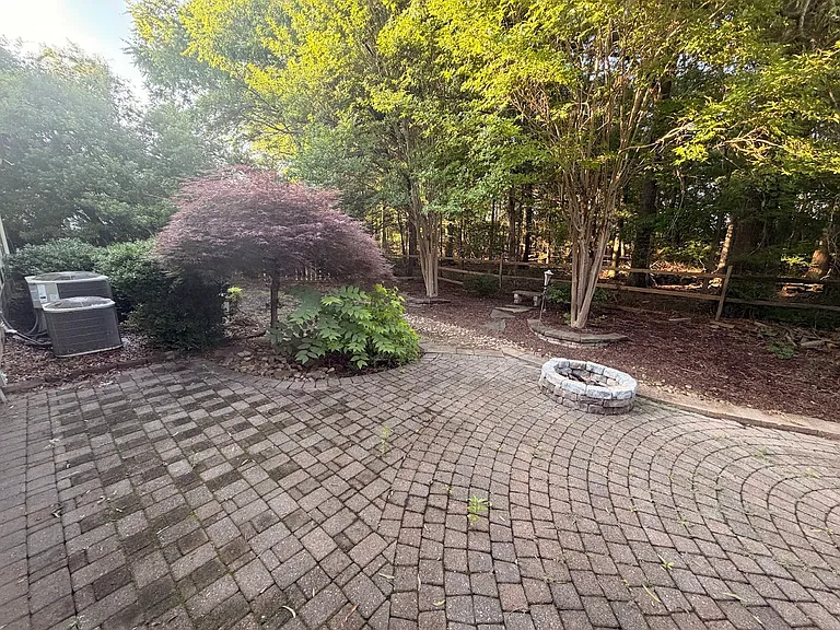 12019 Humboldt Dr — Photo 20
