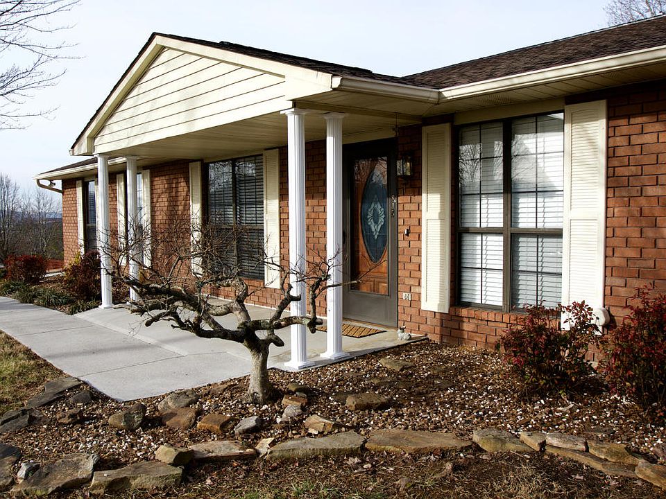 1st image of 815 Jennifer Dr