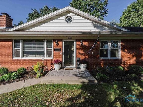 4th image of 1818 Westview Dr