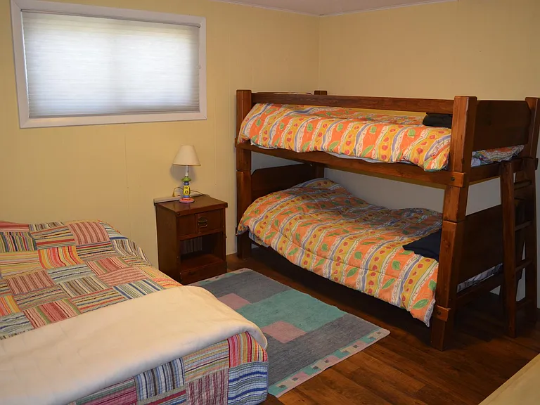 1009 Sycamore Dr — Photo 12
