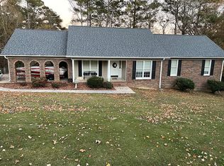 909 Spruce Rd, Oneonta, AL 35121