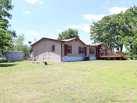 3rd image of 32632 E 710th Rd