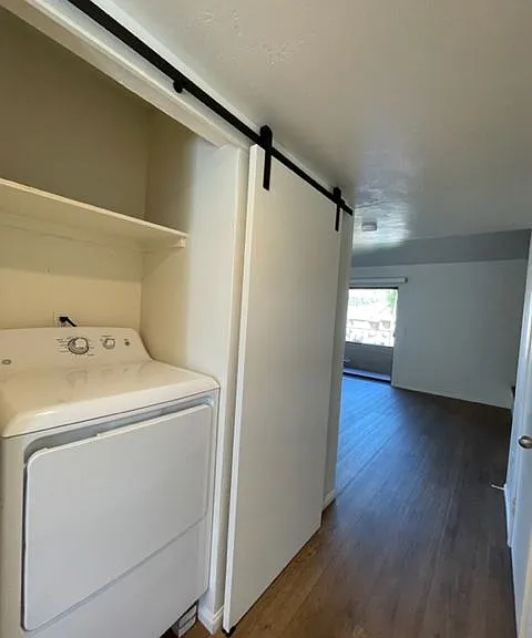 331 Stone Edge Ct — Photo 2