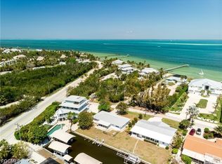 7815 Bocilla Ln, Bokeelia, FL 33922