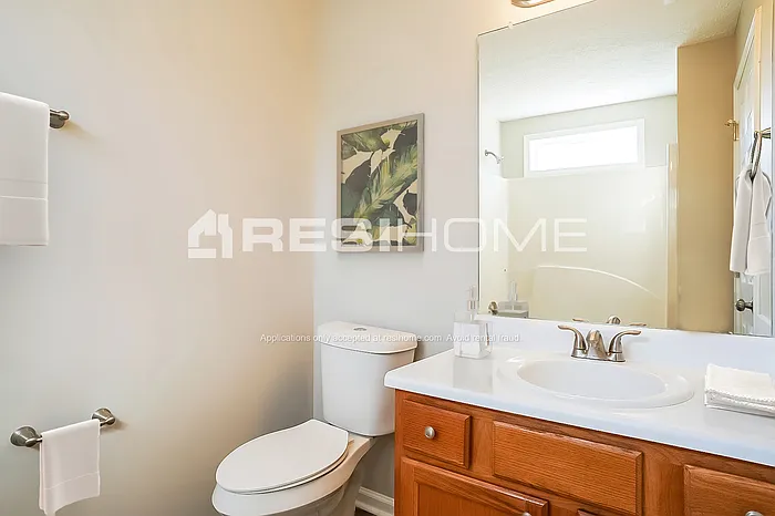 8761 Valley Lakes Ct — Photo 12