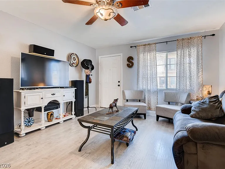 10451 Processor Ct — Photo 8