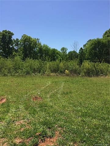 2nd image of 4415 Butler Rd