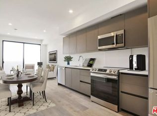 919 S Harvard Blvd #405, Los Angeles, CA 90006