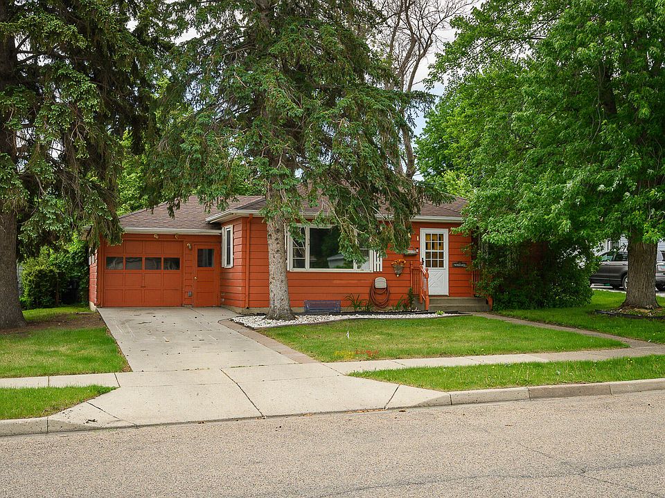 1st image of 107 W Arikara Ave