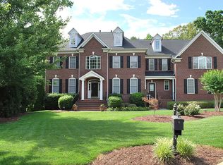 5021 Woodview Ln, Matthews, NC 28104