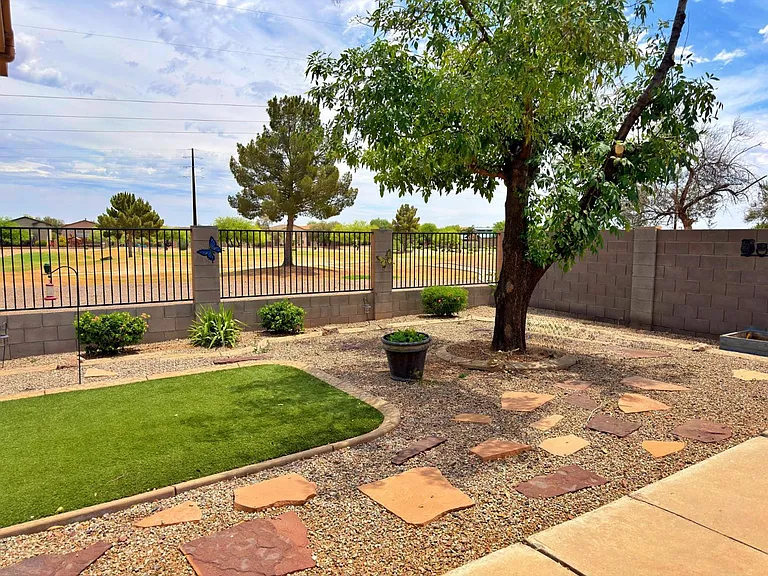30479 N Bareback Trl — Photo 32