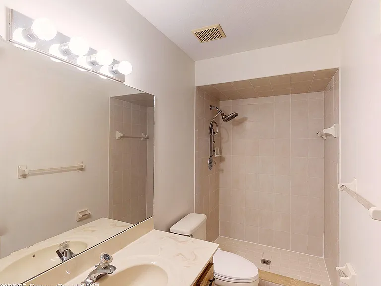 9017 Manchester Ln #21E — Photo 16