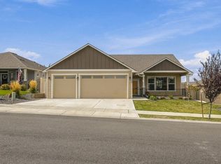 3742 S Van Buren Pl, Kennewick, WA 99338
