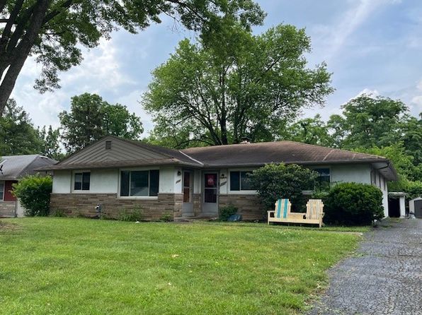 240 Fairway Dr