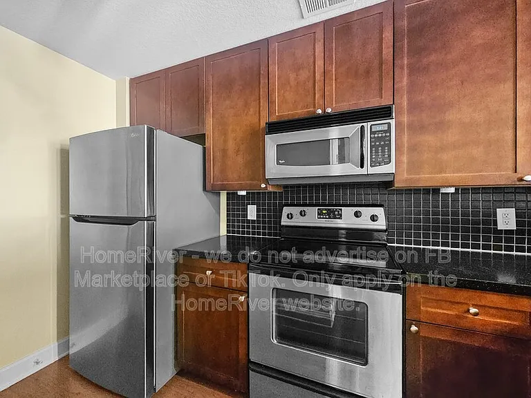 230 E Ponce De Leon Ave #226 — Photo 7