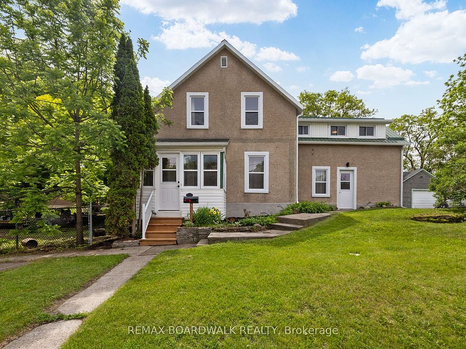 1st image of 8 Grant St