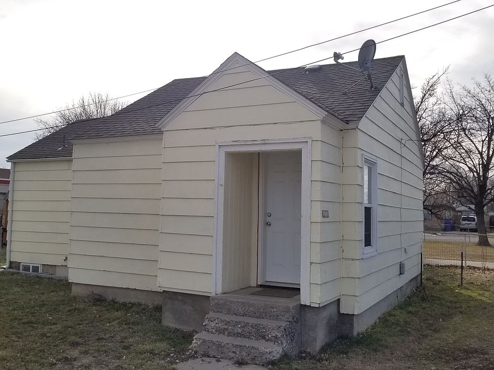 1st image of 1530 4th Ave E