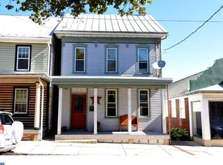 237 W High St, Womelsdorf, PA