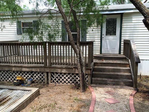 2nd image of 1082 County Road 369