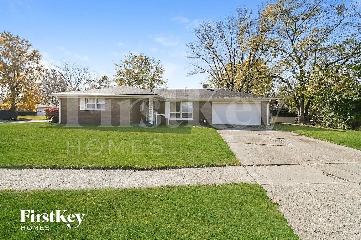 3 bed, 2.0 bath, 1359 sqft, $1,880 — Photo 2