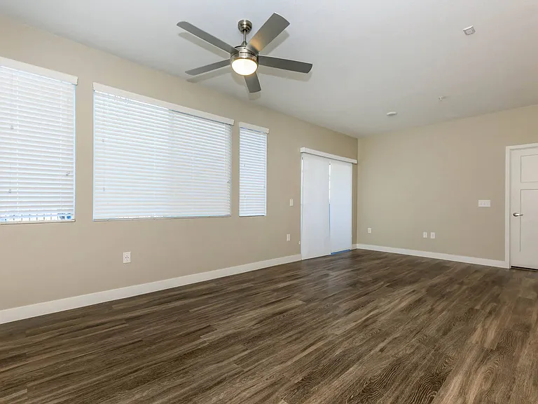 C1 1253 SQ FT 3 Bed 2 Bath