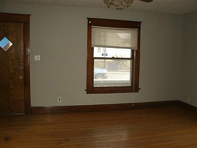 5th image of 1507 Woodlawn Ave
