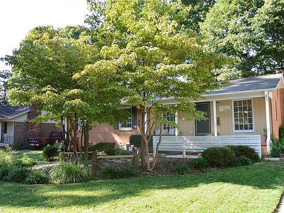 2nd image of 3014 Robin Hood Dr