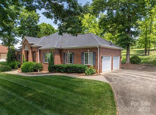 3964 Deer Run Dr NE, Conover, NC 28613