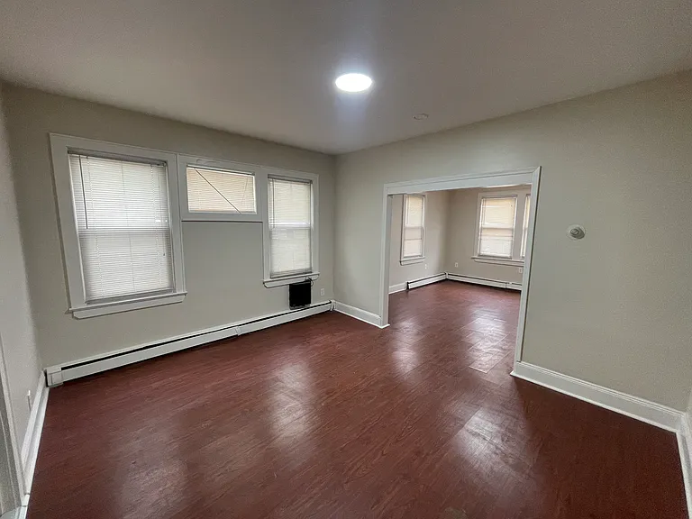 16-20 Walter Pl #2B — Photo 8
