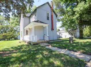 208 S Fletcher Ave, Mount Morris, IL 61054