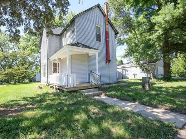 208 S Fletcher Ave, Mount Morris, IL 61054