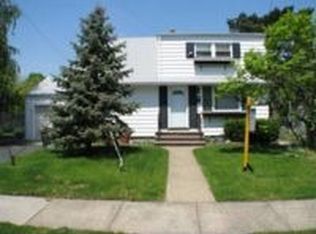8 Florence Dr, Union, NJ 07083