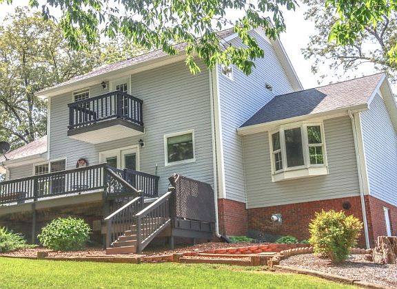 2nd image of 115 Streetland Dr